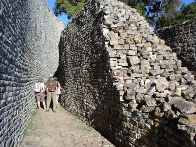 1365144907_great-zimbabwe-ruins2